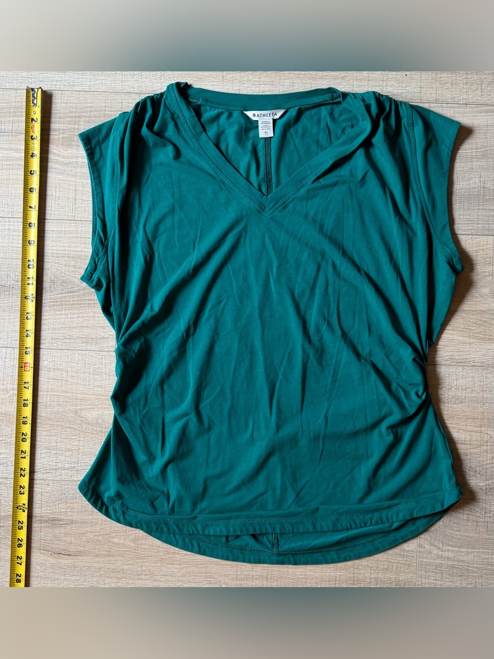 Athleta Emerald Green V-Neck Sleeveless Tank new condition size XL